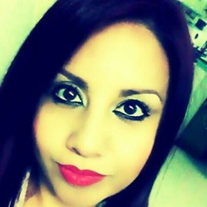 Meet your Posher, Alejandra